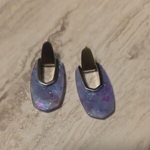 Kendra Scott Kailyn Drop Earrings in the Iridescent Lilac Illusion